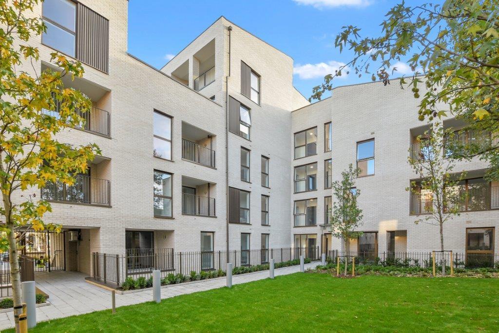 Main image of property: The Avenue, Queens Park, London