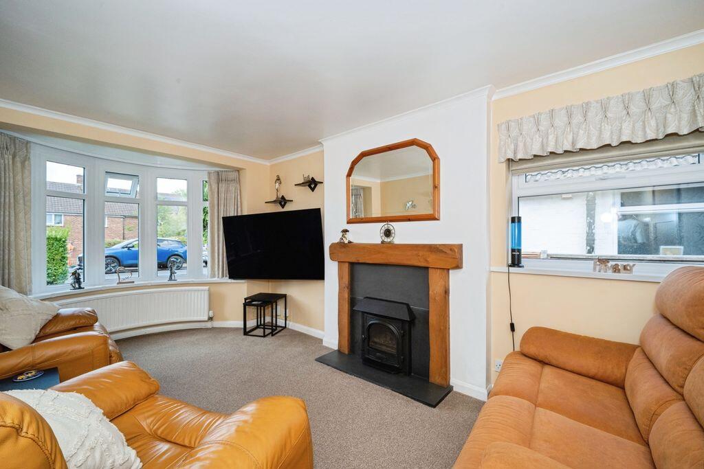House in Grimsby, Healing - View 3