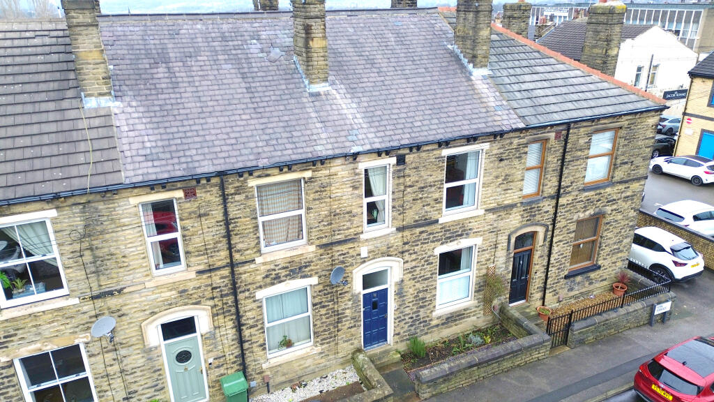 3-bed terraced on Fern Terrace, Pudsey, LS28, £250,000