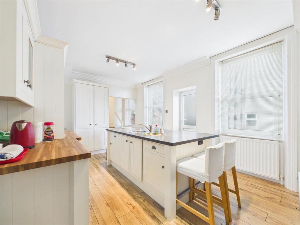 Apartment in North Tyneside, Cullercoats - View 4
