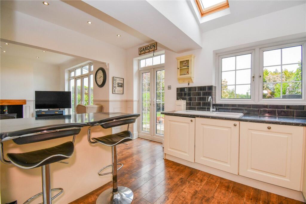 Rigby Drive, Greasby, Wirral photo 3