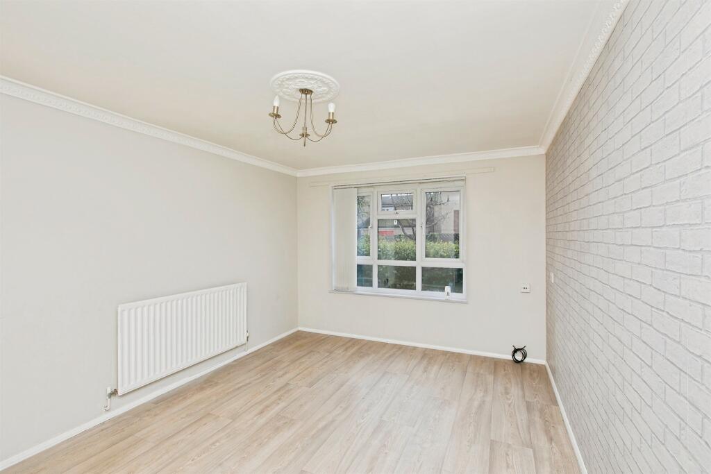 Apartment in Derby - View 4