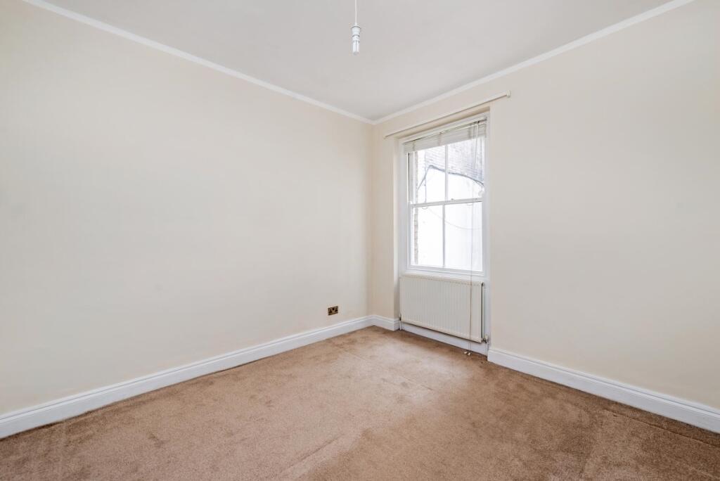 Apartment in London, West Kensington - View 5