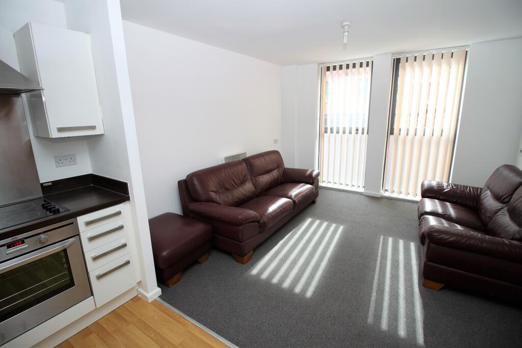 Apartment in Sheffield, South Yorkshire - View 3