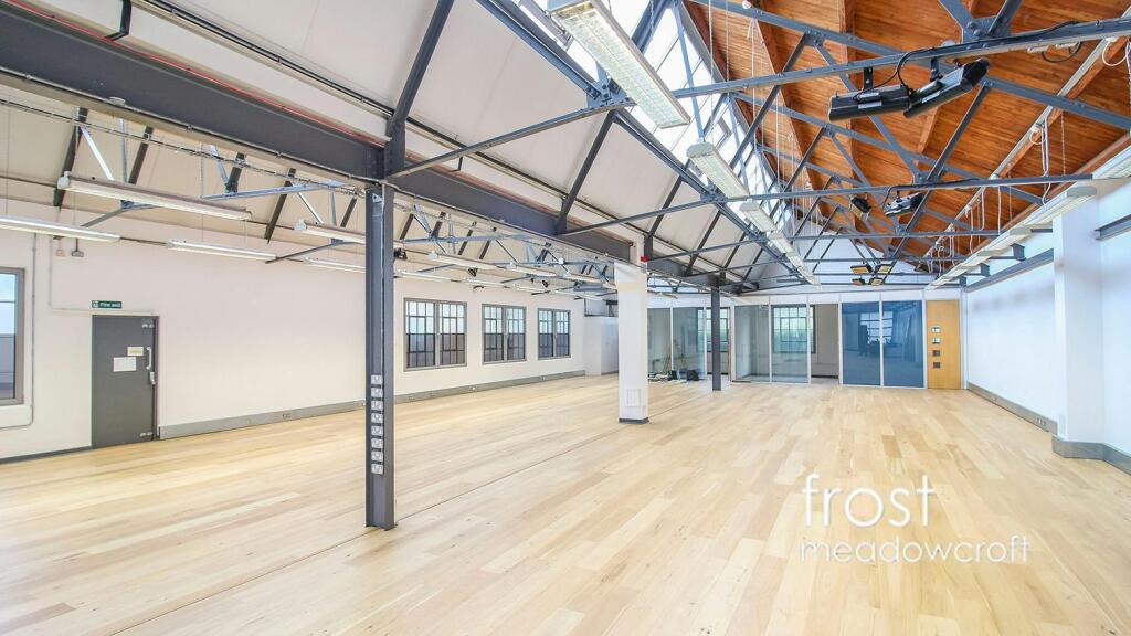 ChiswickStudios Power Rd W4 Office to let 9A 3_1.jpg