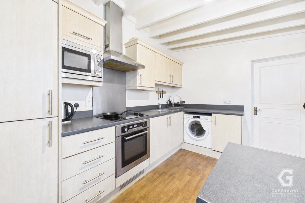 Apartment in Redhill - View 5