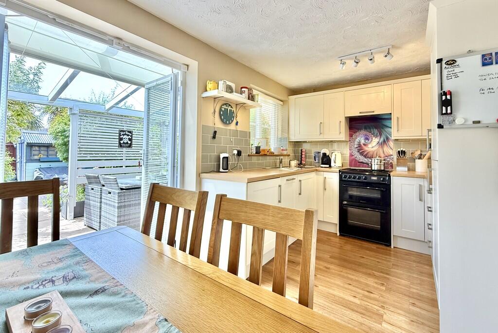 Launceston Close, Priddys Hard photo 4