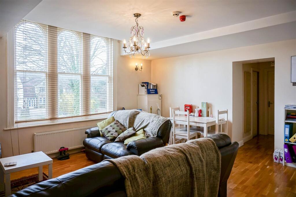 Apartment in Leeds - View 2