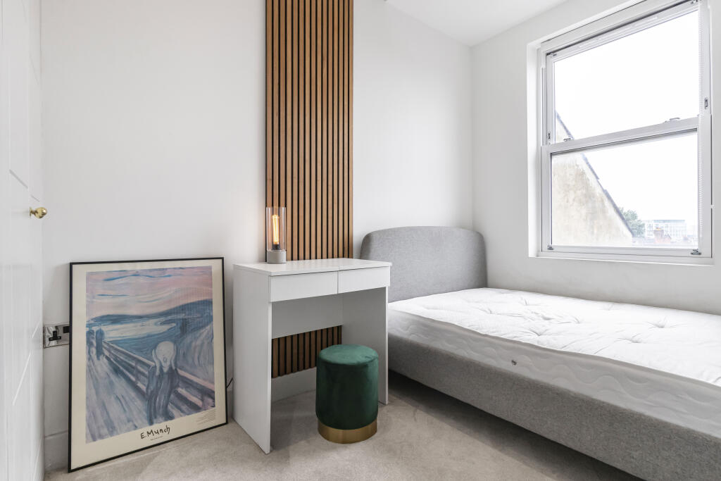 Apartment in London - View 4