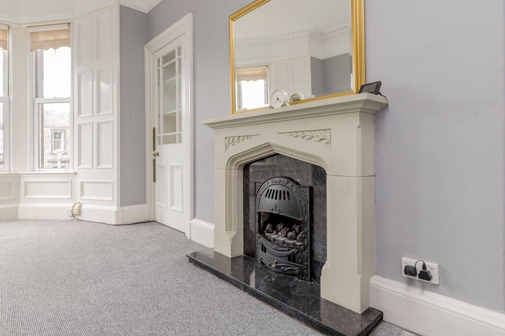 Apartment in Edinburgh - View 4