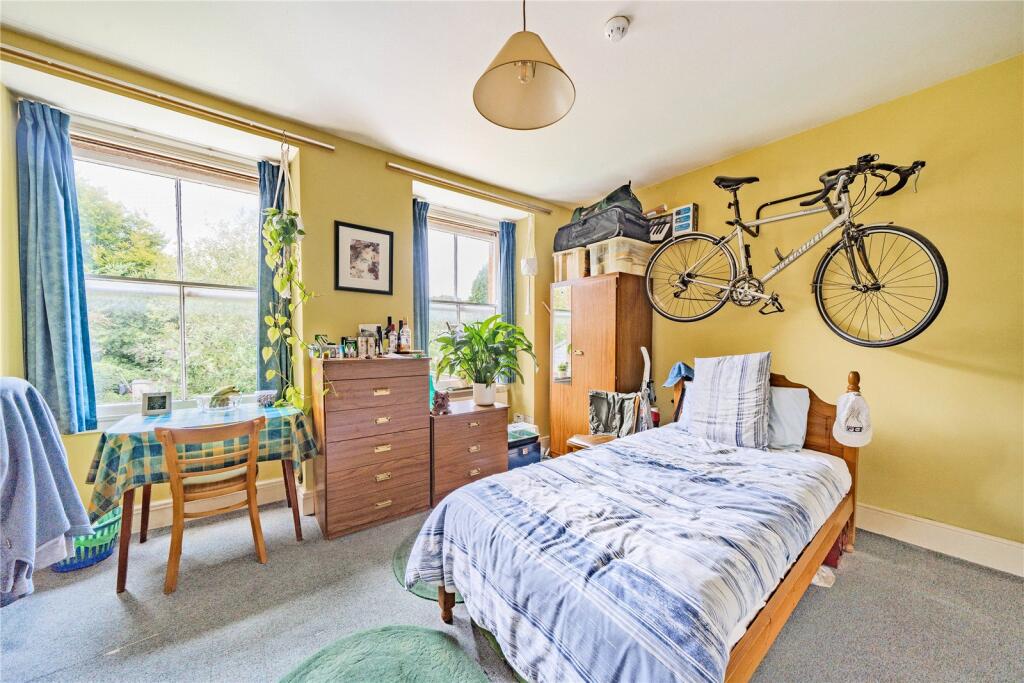 Long Street, Wotton-under-Edge, Gloucestershire, GL12 photo 4