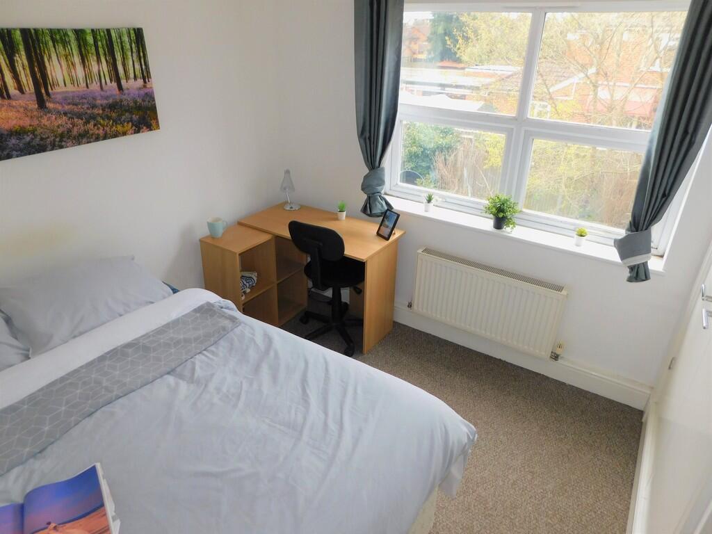 Main image of property: Hill Lane, Southampton