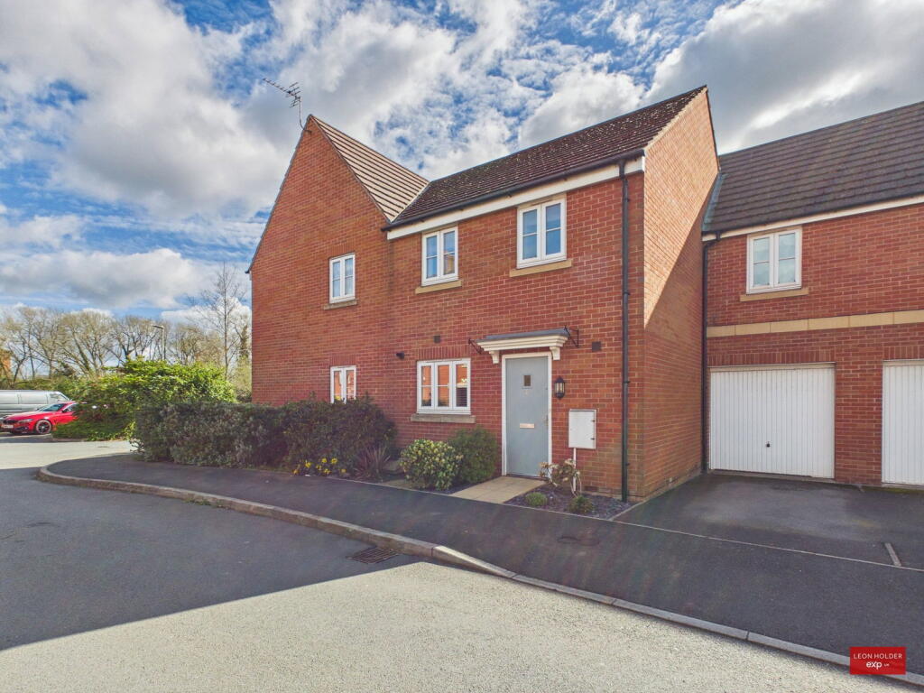 3-bed terraced on Jetty Road, Hempsted, Gloucester, GL2 5FS, £260,000