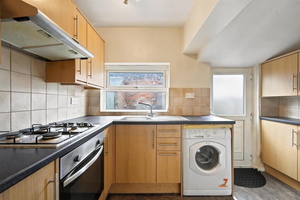 House in Macclesfield, Bollinbrook - View 4