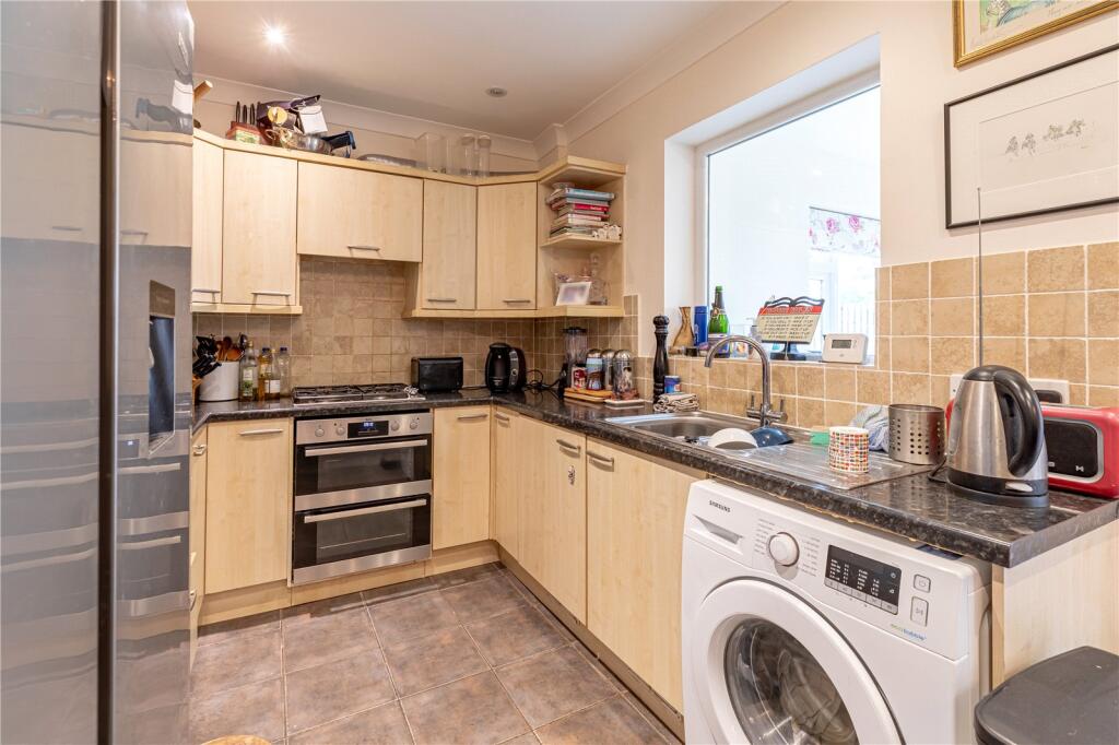 House in Swindon - View 5