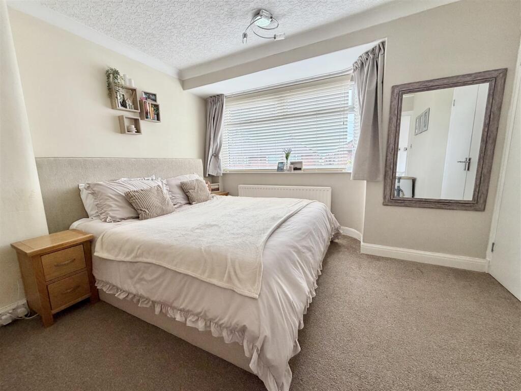 House in Shrewsbury, Shropshire - More