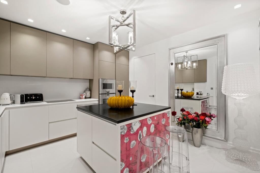 Apartment in London - More