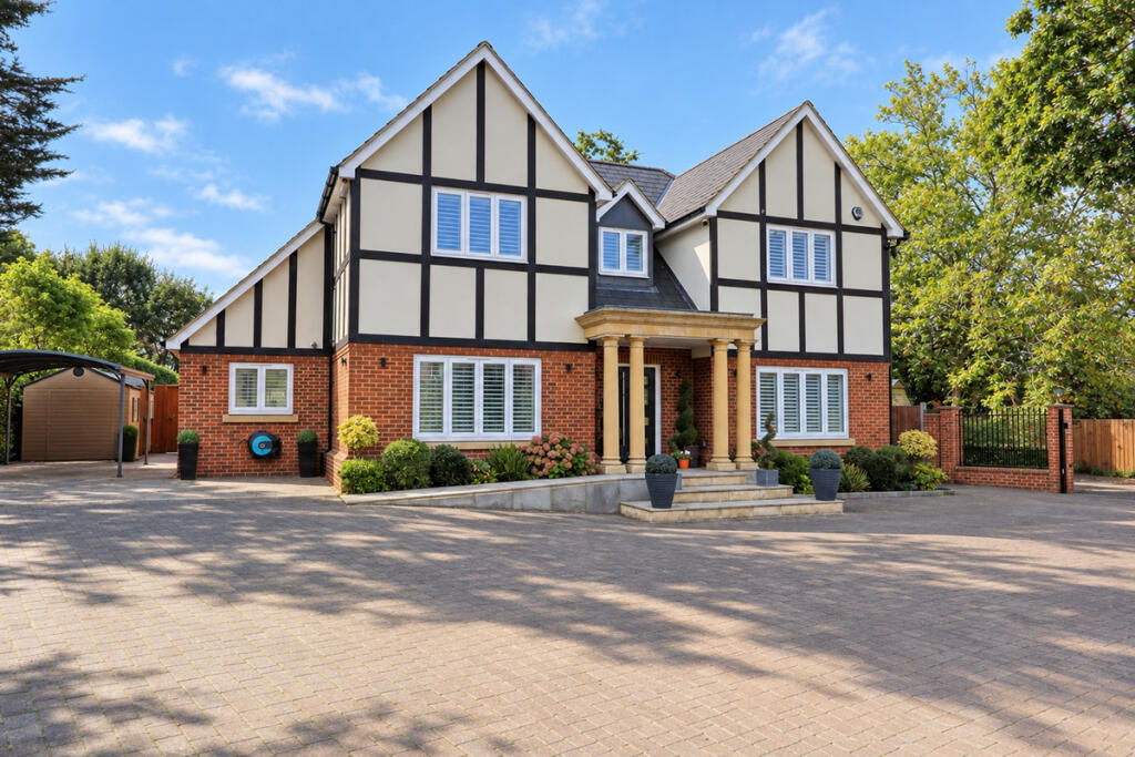 Main image of property: Fairlawns Close, Emerson Park, RM11