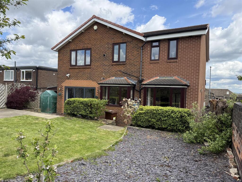 House in Kirklees, West Yorkshire - View 2