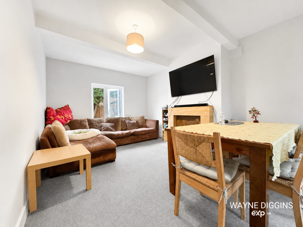 House in Southend-on-Sea - View 3