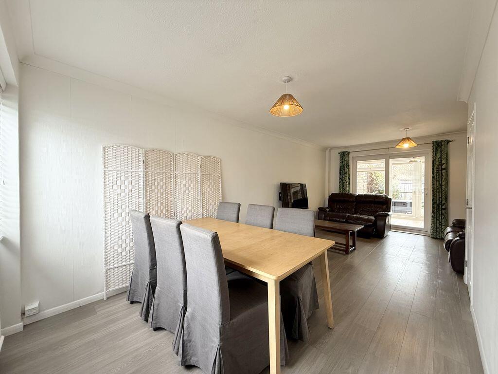 House in Stoke Mandeville, Buckinghamshire - View 3