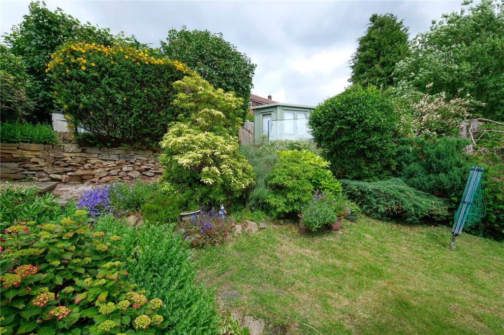 House in Bradford, Baildon - View 6