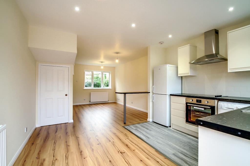 Snowdon Drive, London, NW9 photo 2