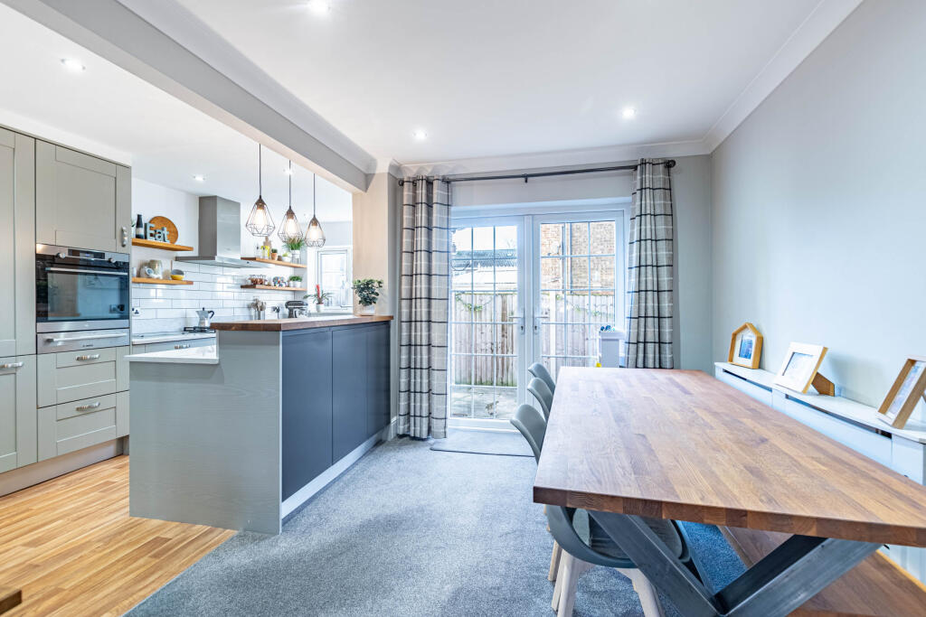 House in Leeds, Monk Fryston - View 2
