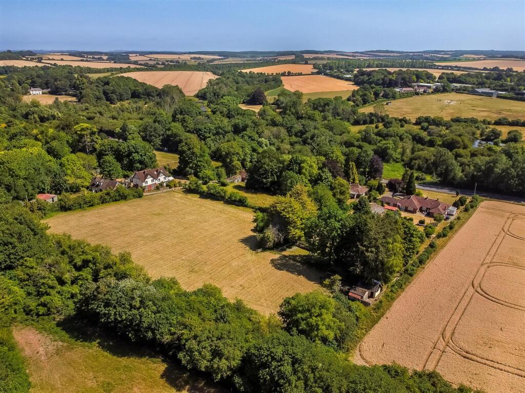 House in Test Valley, Upper Bullington, Bullington - View 2