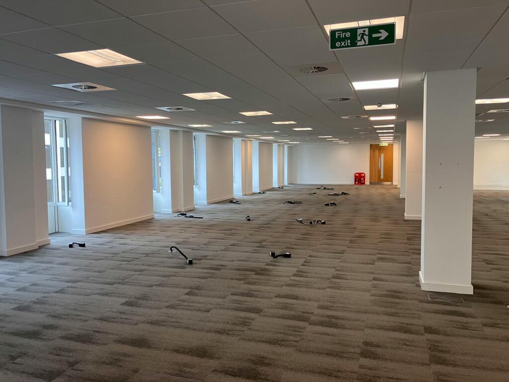 2nd floor office2.jpg