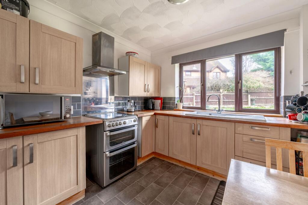 Akethorpe Way, Lowestoft photo 3