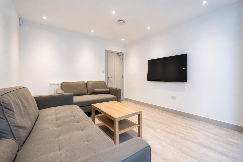 House in Birmingham, Bournbrook - View 2