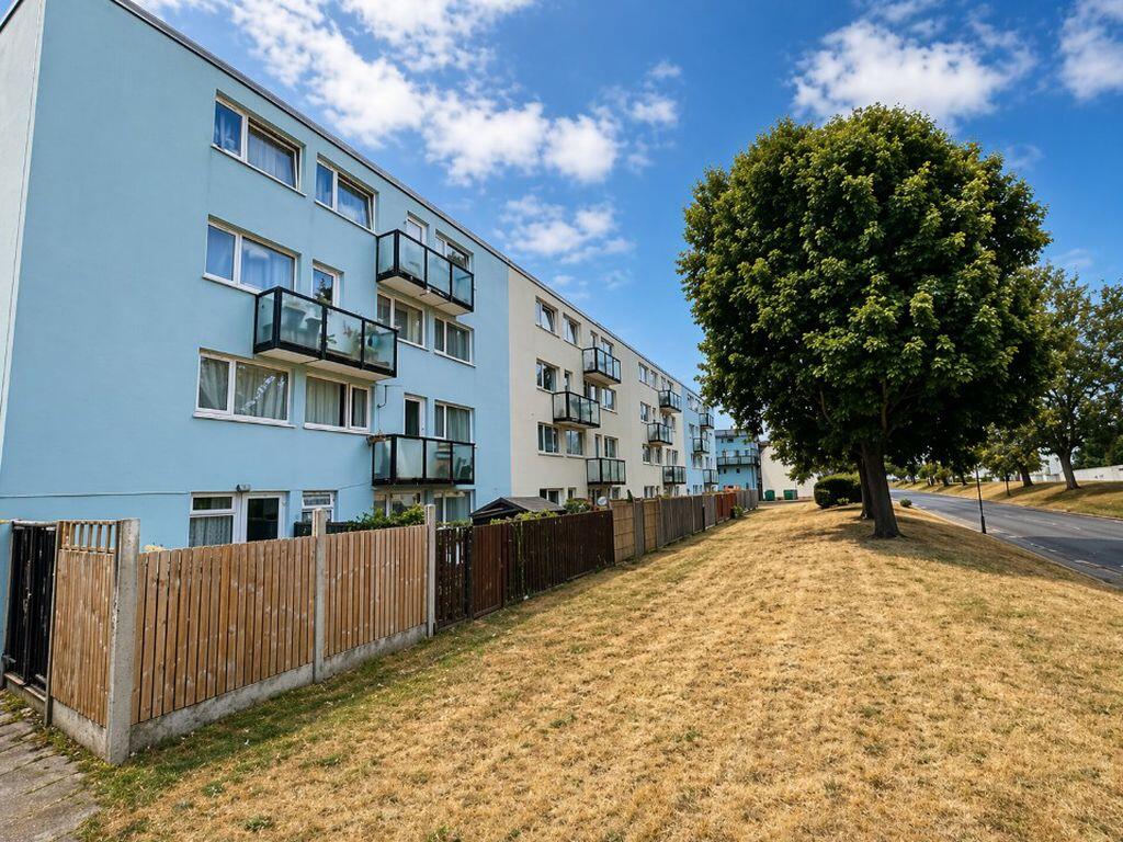 Main image of property: Mantle Close, Gosport