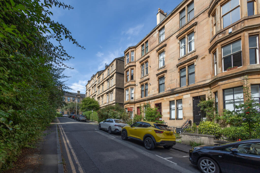 Main image of property: Cowan Strreet, Glasgow, G12 8PF