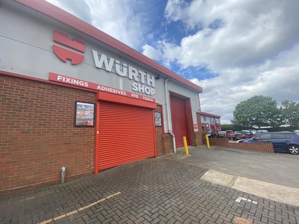 Main image of property: Unit 4B Redwood Trade Park, Oldbury Road, Oldbury