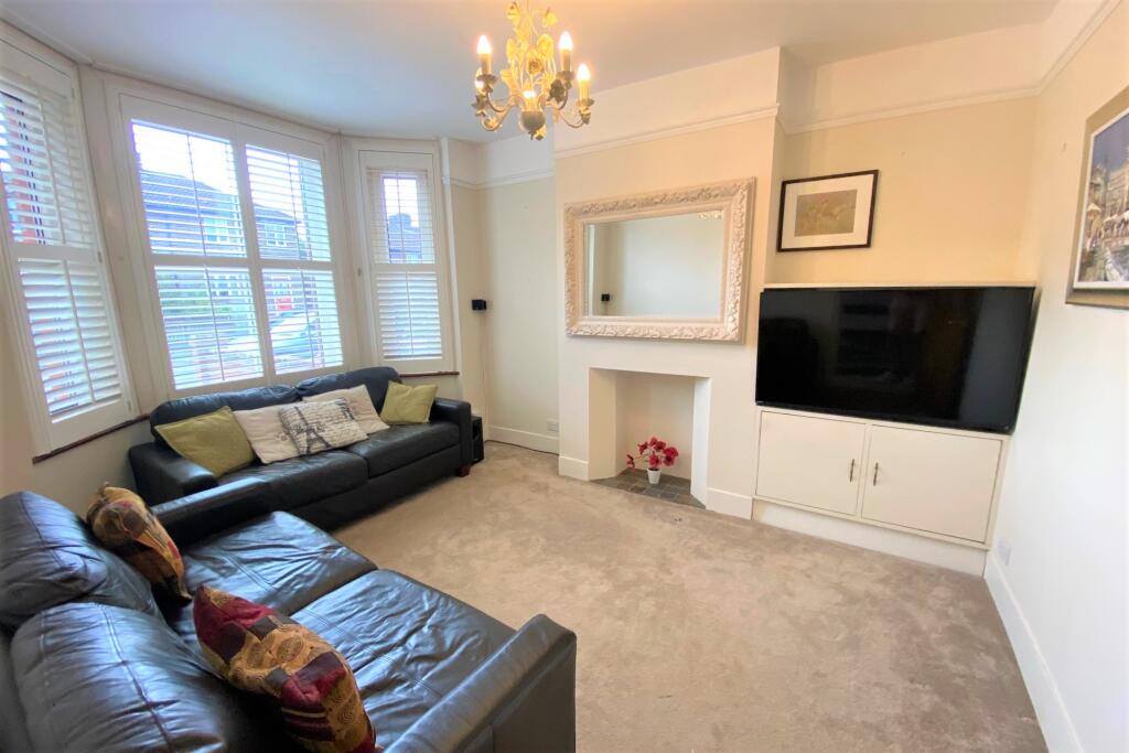 House in Redhill - More