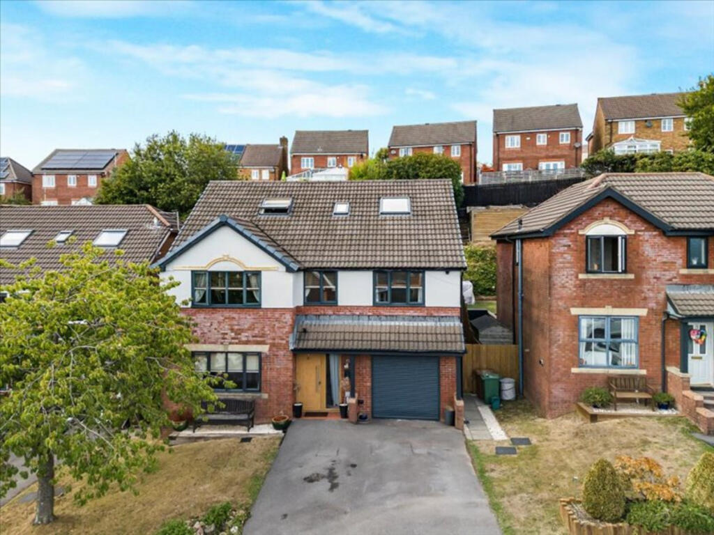 Main image of property: Henfron, Caerphilly, CF83