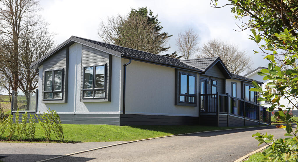 Main image of property: Fistral Retreat,
Trevemper,
Rosecliston,
Newquay
TR8 5JT