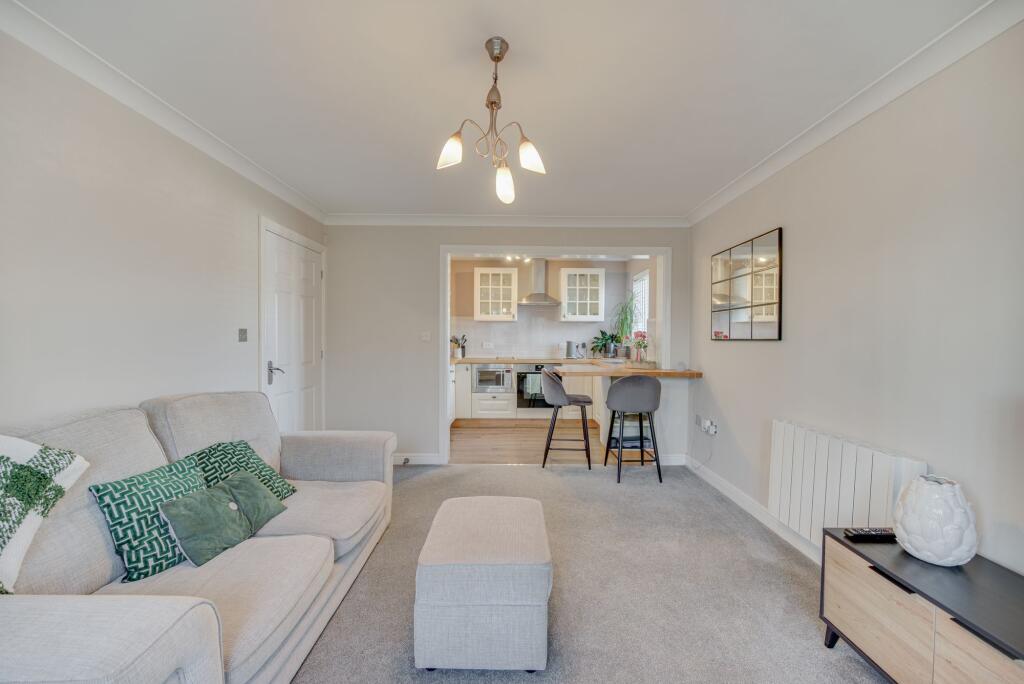 Apartment in Congleton, West Heath - View 3
