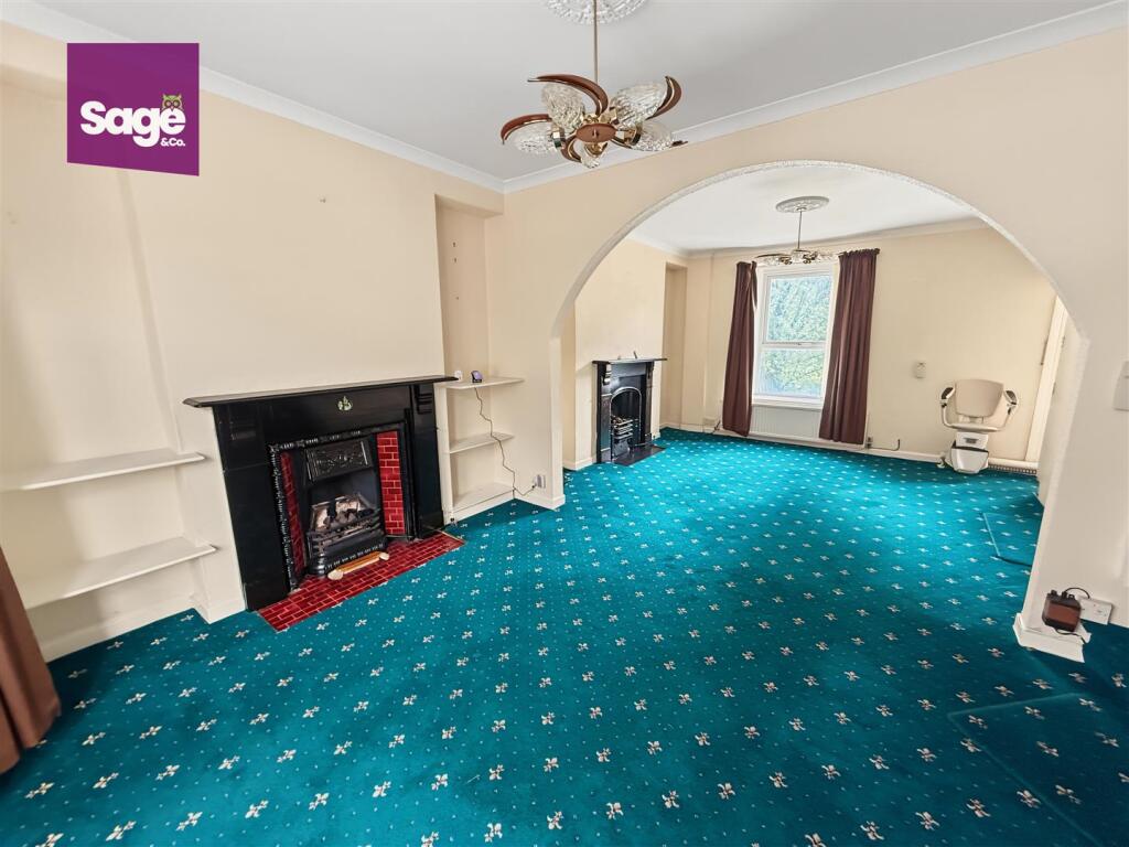 House in Newport - View 2