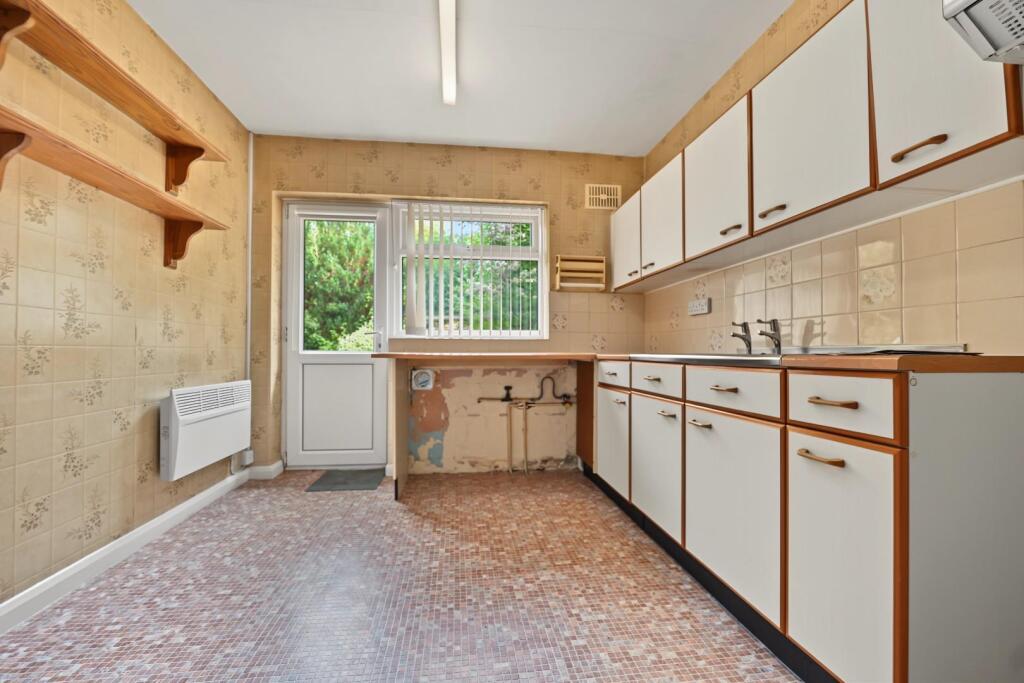 House in Leicester - More