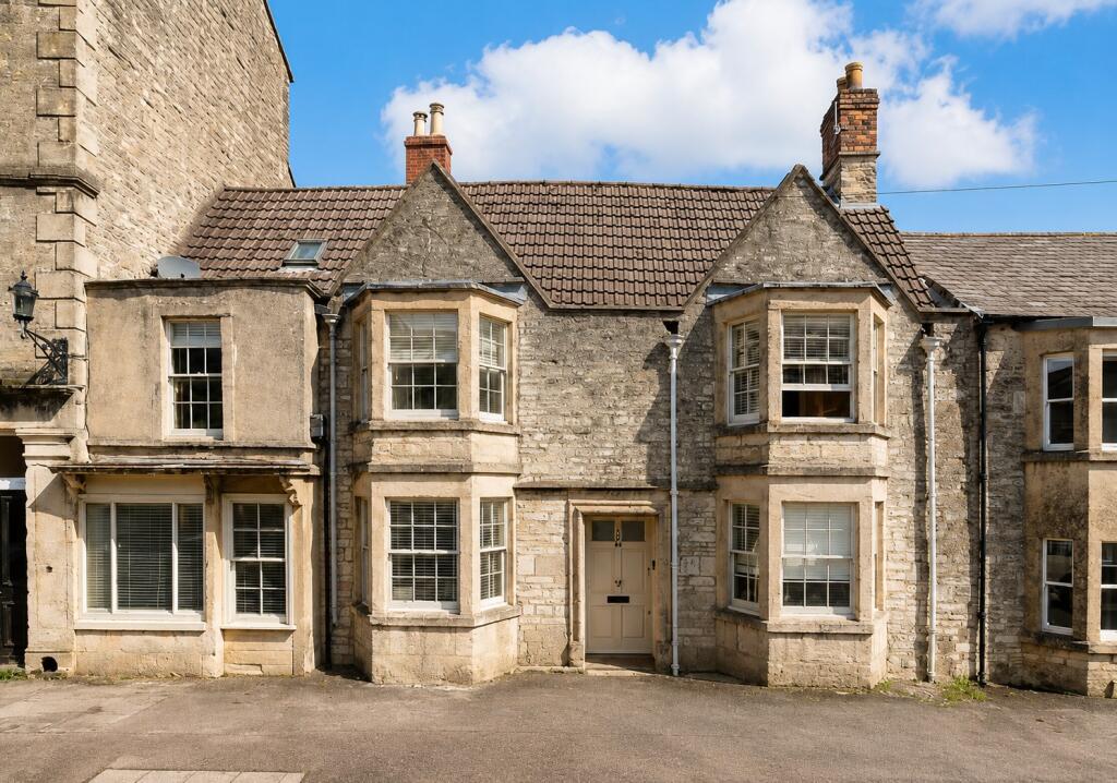 Main image of property: High Street, Marshfield