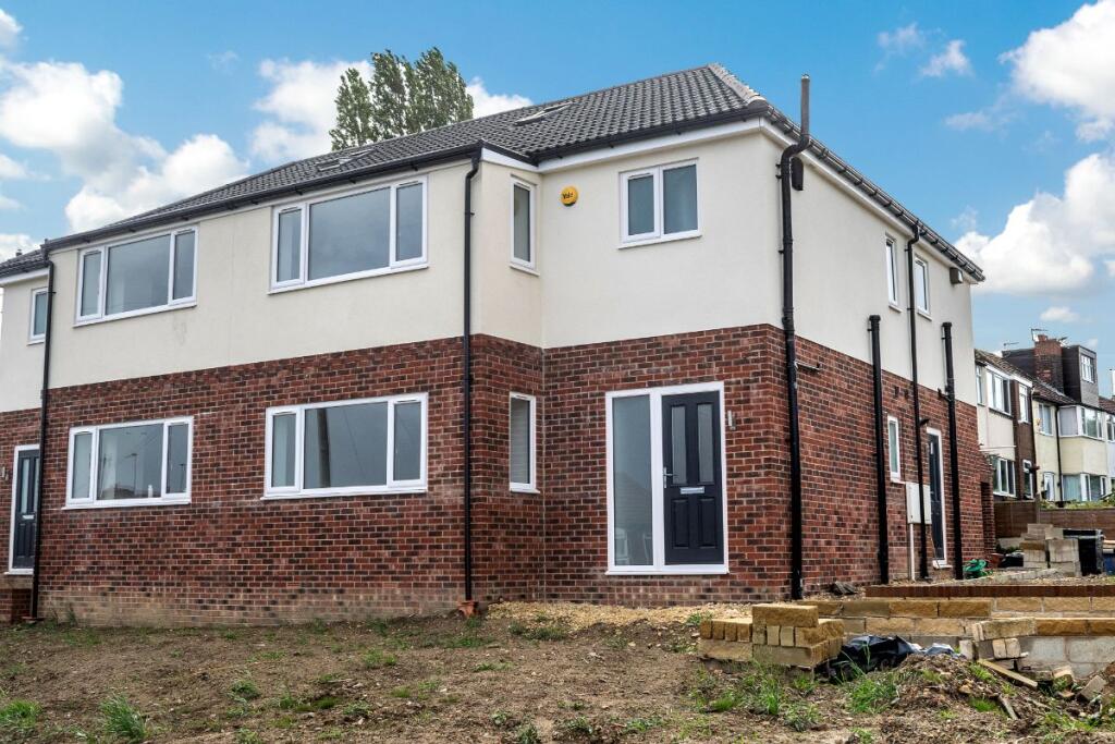 Main image of property: Gipsy Lane, Leeds