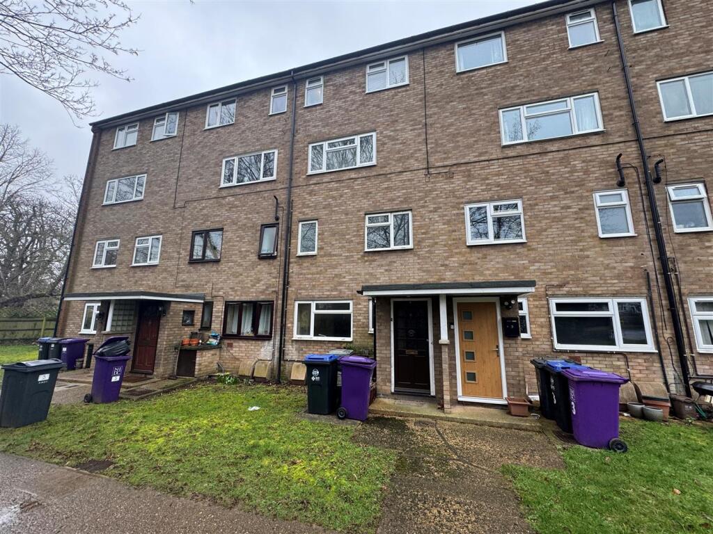 Main image of property: Haygarth, Knebworth