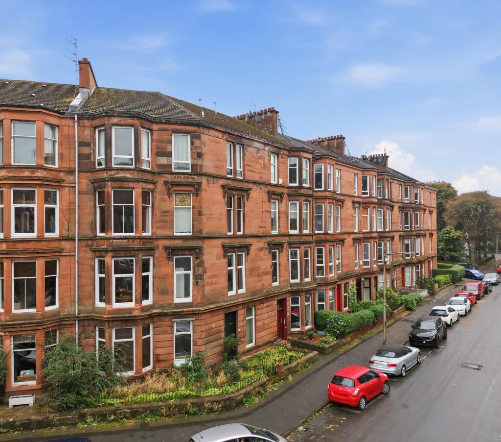 Main image of property: Flat 1/2, 18 Waverley Gardens, Shawlands, G41 2EG