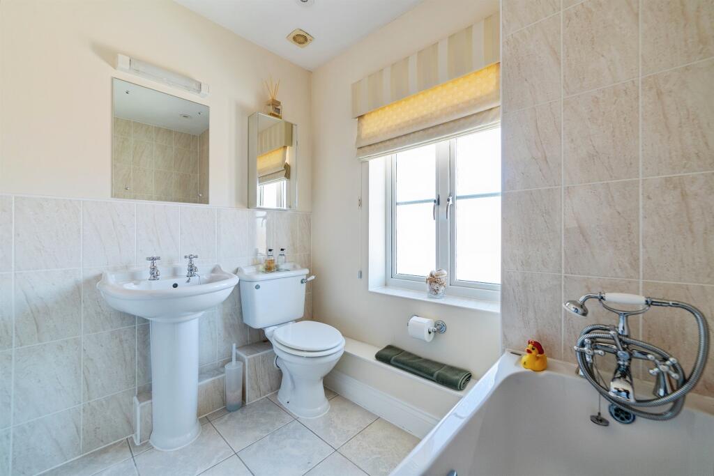 Additional image 7 of Devon Mead, Hatfield