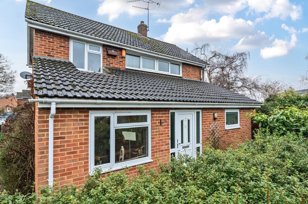 Main image of property: Oakdale Walk, Woodley, Reading