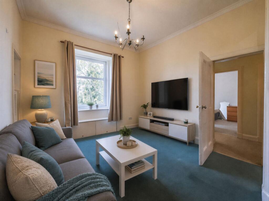 Main image of property: 19/16 (3F4) Westfield Road, Edinburgh, EH11