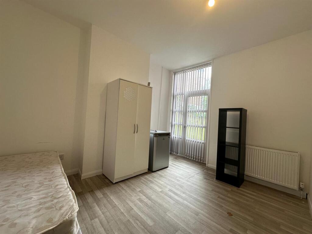 House in Birmingham, Stockland Green - View 5