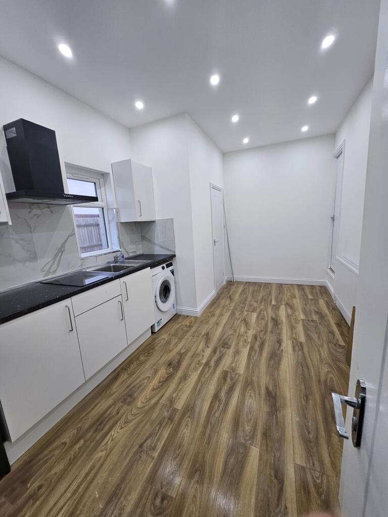 Main image of property: Mount Pleasant Road, Chigwell, Essex
